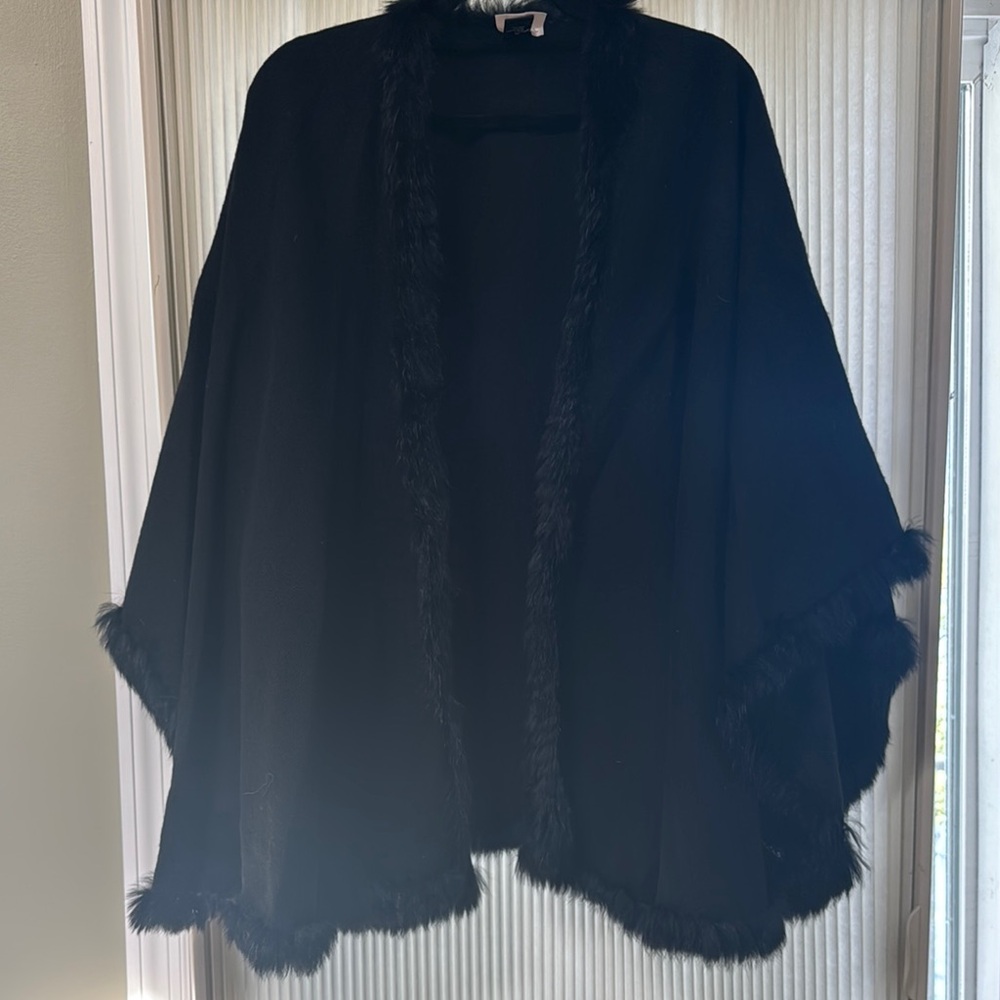 Elegant Black Shawl